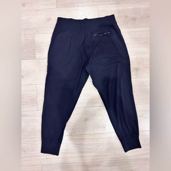 Women’s Athleta Venice jogger. Size Xl - Picture 3 of 6